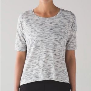 LULULEMON run it out tee tiger space dye blk white